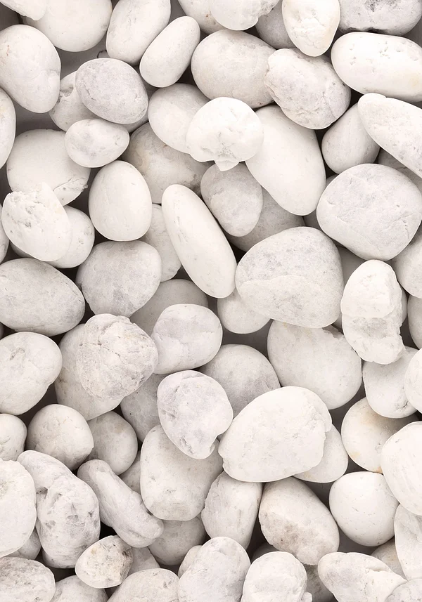 Białe kamyki