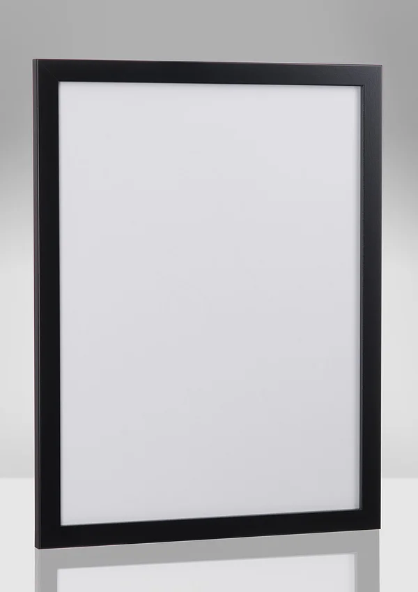 Czarna rama do plakatu