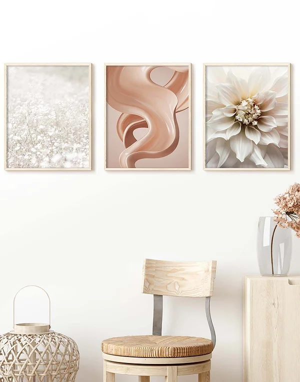 Białe kwiaty i abstrakcja